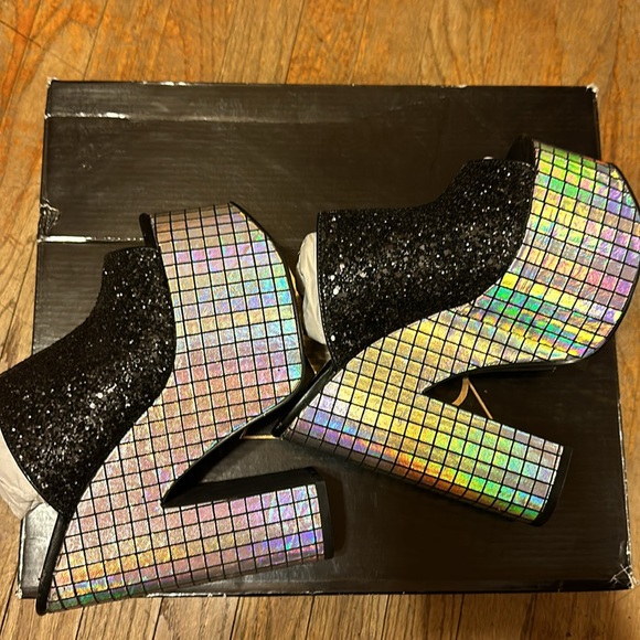 YRU PLATFORM SANDAL Brand new - Picture 5 of 16